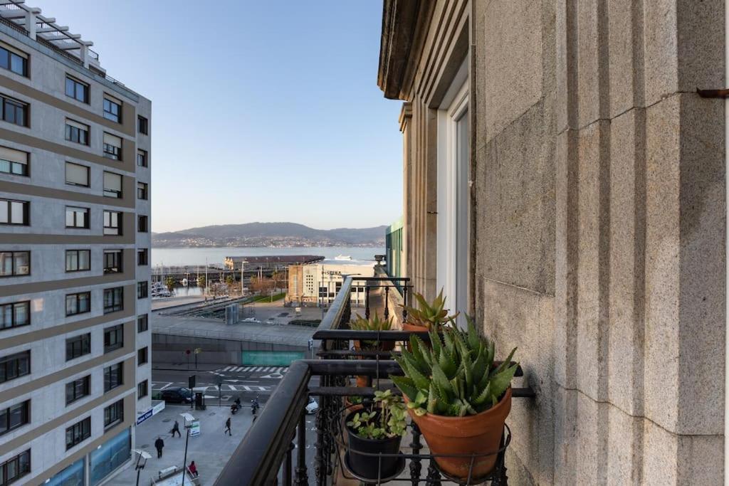 Bonito Piso Con Vistas, Centrico, Acogedor Apartment Vigo Luaran gambar