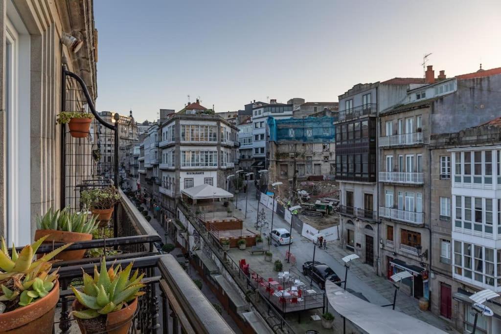 Bonito Piso Con Vistas, Centrico, Acogedor Apartment Vigo Luaran gambar