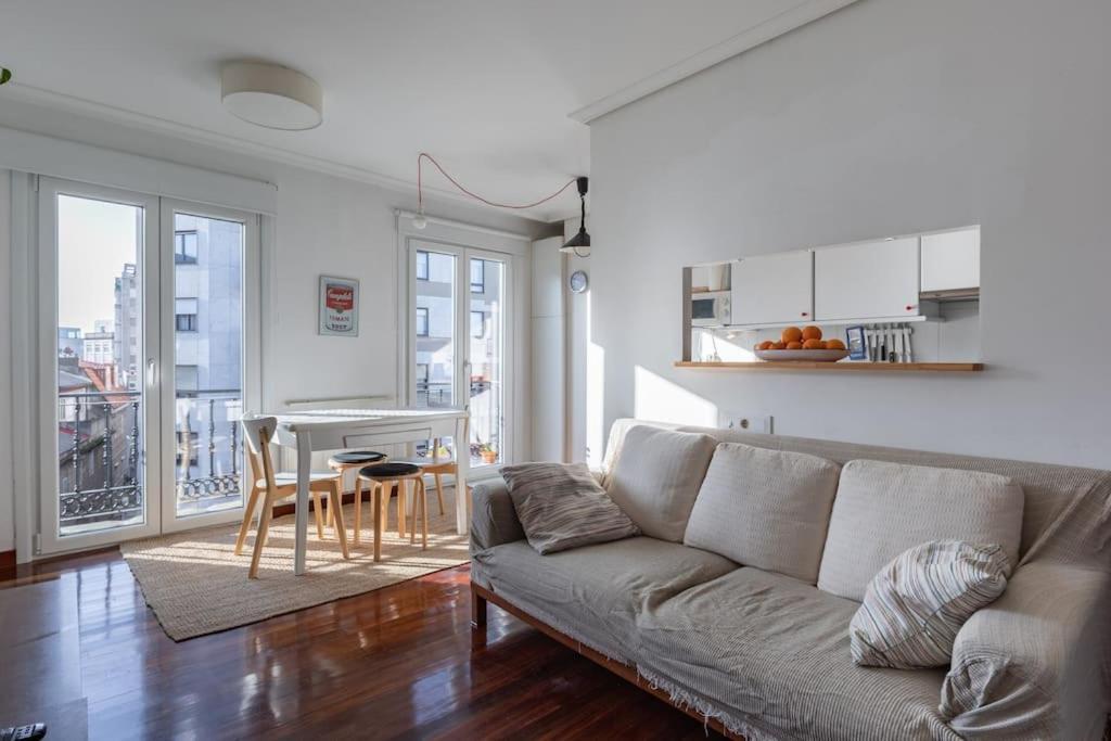Bonito Piso Con Vistas, Centrico, Acogedor Apartment Vigo Luaran gambar